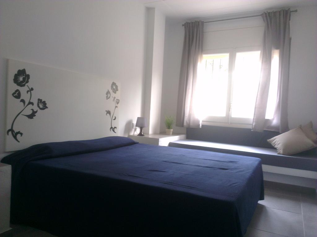 Apartaments La Riera Roses Exterior photo